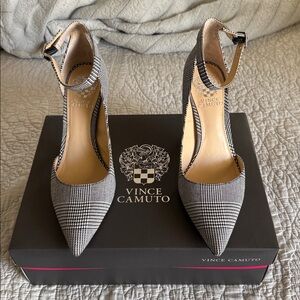 Vince Camuto Houndstooth Black and White Heels EUC